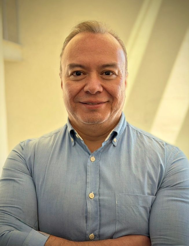 Dr. Alfredo Hidalgo Miranda